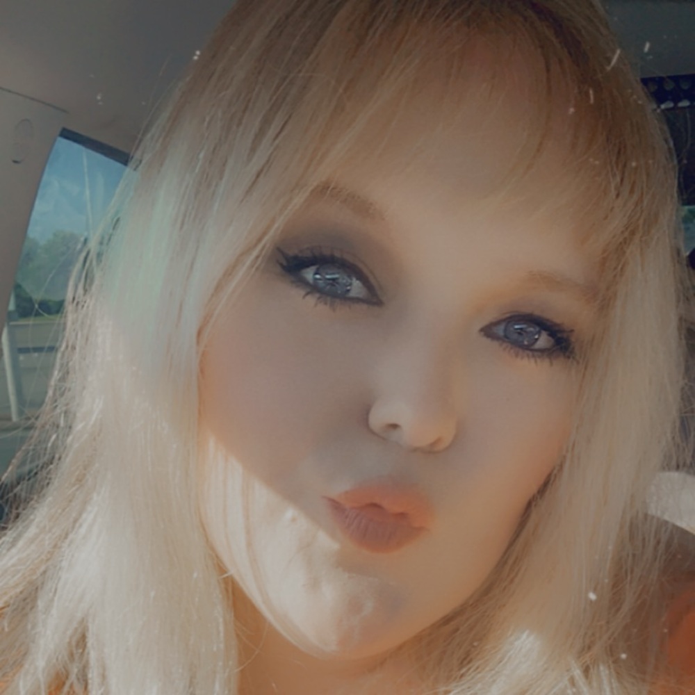 Meet your Posher, Shea